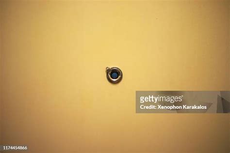 Peep Hole Foto E Immagini Stock Getty Images