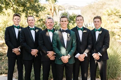 Emerald Green Groomsmen Suits