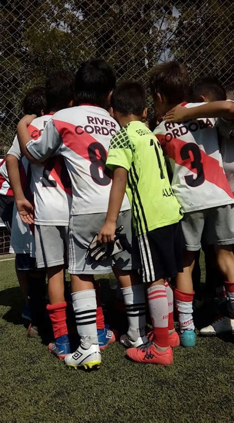 Las 10 Mejores Escuelas de Fútbol para Niños en Gandía