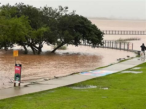 Rio Ou Lago Entenda O Que O Gua Ba Que Transbordou E Agravou As