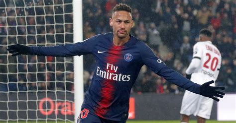 Neymar breaks his silence on rumours of big-money Real Madrid move ...