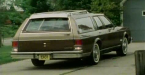 » 1981 Oldsmobile Custom Cruiser Manufacturer Promo