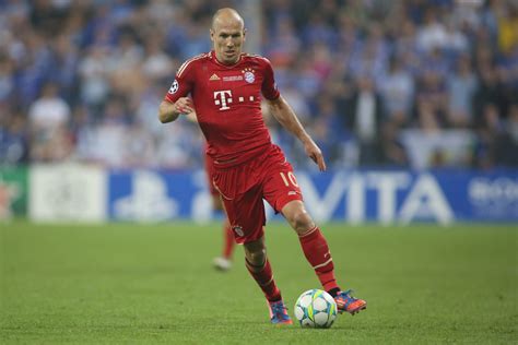 Training With Arjen Robben | The18