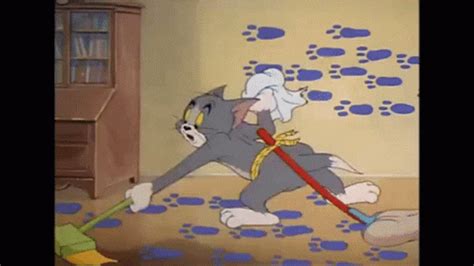 Tom And Jerry Cleaning GIF - TomAndJerry Cleaning Ink - Discover ...