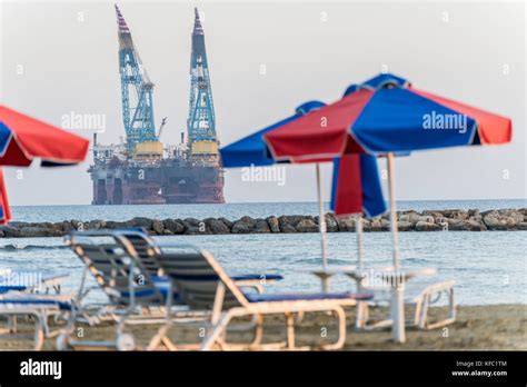 Larnaca Bay Cyprus 27th October 2017 Cto Beach View Of Oil And Gas