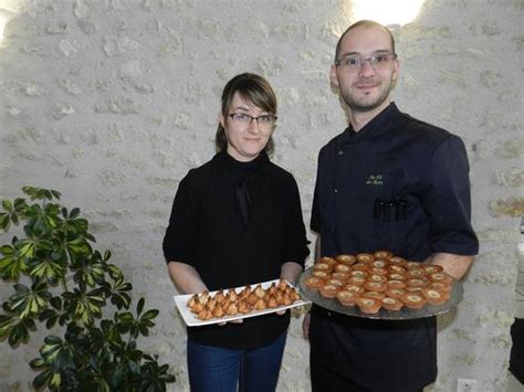 Au Fil Des Roses Rouvre Ses Portes Quiers Sur B Zonde