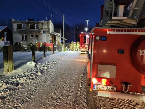 Radio Weekend Fm Nie Yje Jedna Osoba Tragiczny Po Ar Domu W K Odawie