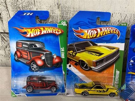 4 Hot Wheels Cars 92 Ford Mustang Treasure Hunt 34 Ford Treasure