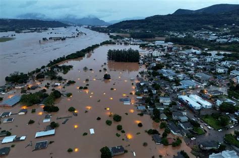 Suben A 108 Los Muertos Y A 136 Los Desaparecidos Por Las Inundaciones