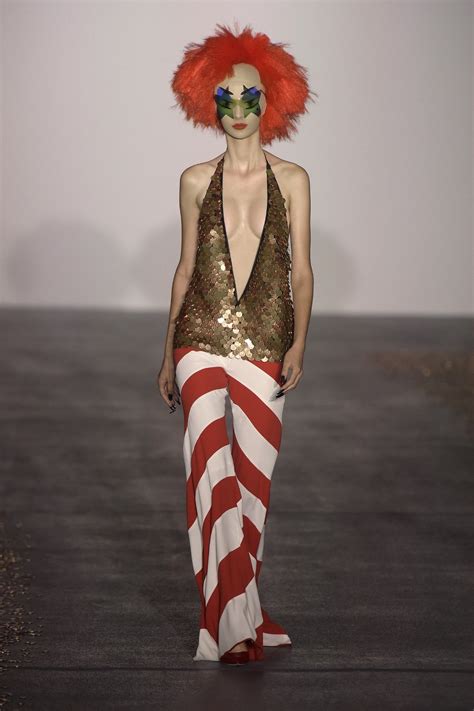 Gareth Pugh Ready To Wear Fashion Show Collection Spring Summer 2016