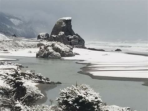 Snow At Kissing Rock Gold Beach Or Pacific City Oregon Oregon Coast