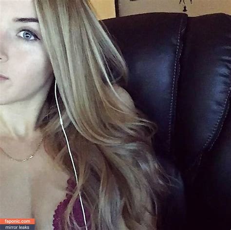 Emilycc Aka Emilycczz Aka Emjayplays Nude Leaks OnlyFans Faponic