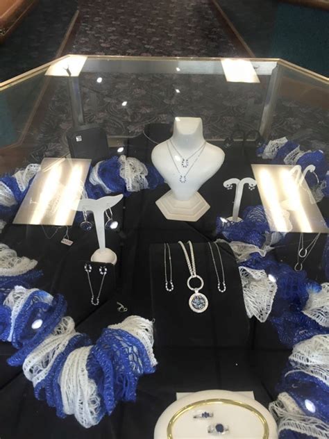custom jewelry     charm  necklaces  rings