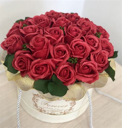 Мыльные розы красные | Flower arrangements, Flowers, Rose