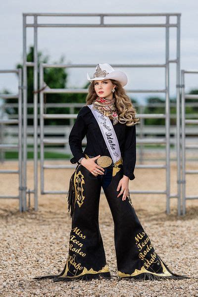 Rodeo Queens Art Of Aperture Rodeo Queen Outfits Rodeo Queen Clothes