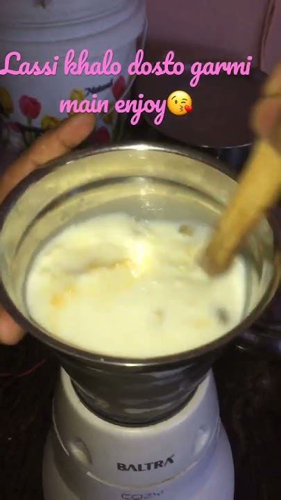 Garmi Main Mango 🥭 Lassi With Vanilla And Strawberry 🍓 Ice Cream 😋 Enjoy Dosto🥰😍😘 ️🙏 Youtube