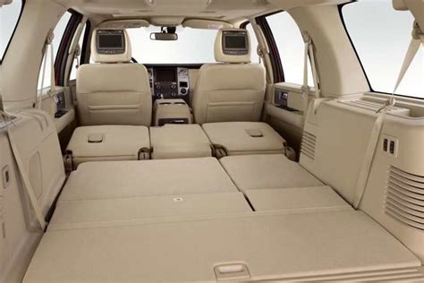 Class Leading 130 8 Cu Ft Of Cargo Space In Expedition El Model Ford Expedition Suv For