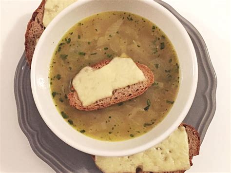 Zwiebelsuppe Mit Gratiniertem Brot Bio Austria