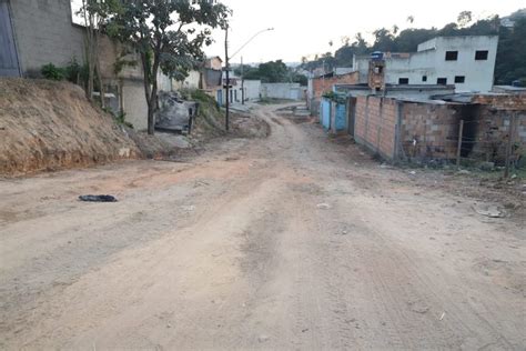 Prefeitura inicia obras de drenagem e pavimentação no bairro Santinho