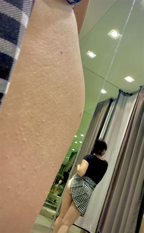 Shopping Makes Me Horny F Scrolller