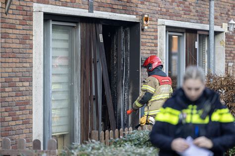 Brand Na Vermoedelijk Vuurwerk Explosie Bij Woning 112 Nederland