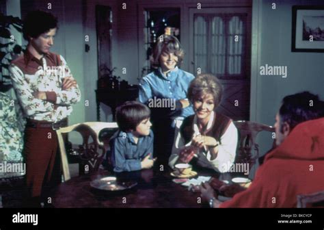 FREAKY FRIDAY (1976) CREDIT DISNEY JODIE FOSTER, BARBARA HARRIS FRKF 012 Stock Photo - Alamy