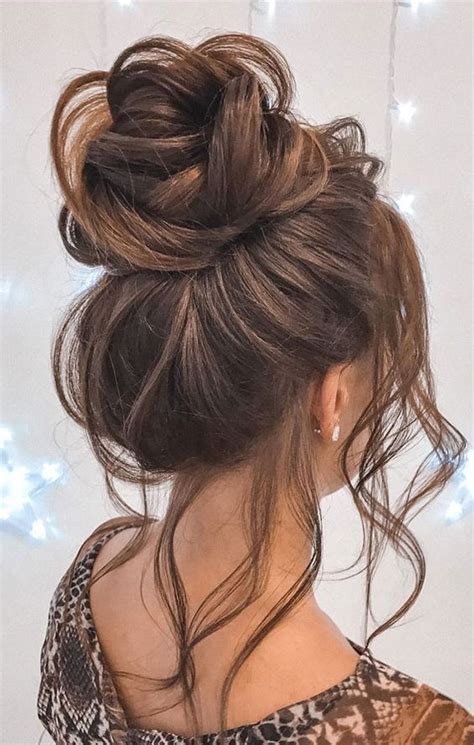 Messy Bun