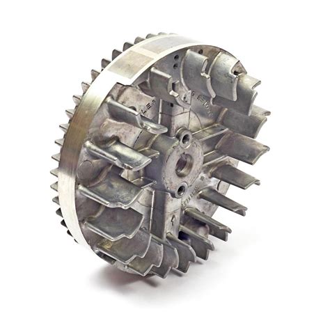 Briggs And Stratton 590544 Zotrvačník S Ventilátorom