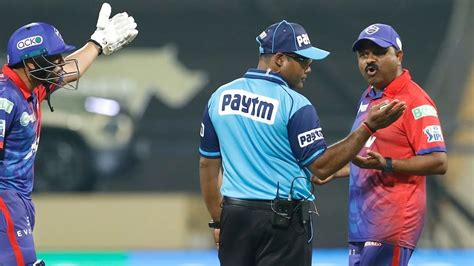 No Ball Controversy In Ipl 2022 নো বল বিতর্কে বিরাট জরিমানা পন্থ শার্দূলের কোচ আমরে এক ম্যাচ