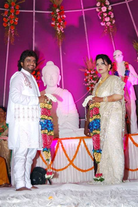 Adarsh Shinde Marathi Singer Marriage Wedding Photos Neha Lele