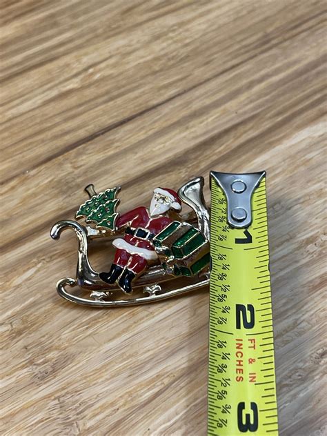 Vintage Santa Sleigh Christmas Xmas Moveable Enamel P Gem