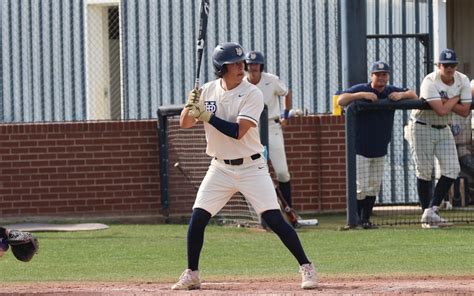 Howard Payne Splits Double Header Versus Ozarks Howard Payne