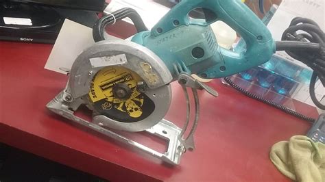 Makita 5277b 7 14 Corded Worm Drive Circular Saw 96091412374 For Sale In Sacramento Ca Offerup