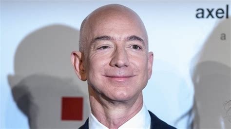 Historia de éxito detrás de los billones de Jeff Bezos