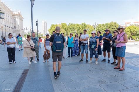 Explore Madrid S Royal Palace On An Afternoon Walking Tour With Skip