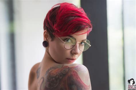 Short Hair Women With Glasses Face Tattoo Bare Shoulders Dyed Hair