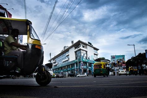 Building Exterior Car Architecture Rickshaw India Auto Cable