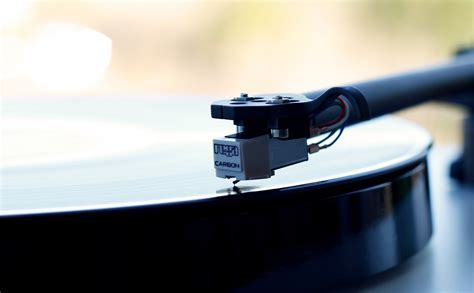 Rega Planar Plus Turntable Multi Award Winning Plug And Play