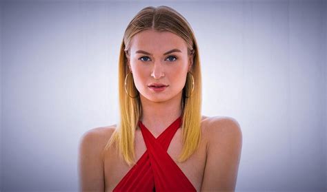 Natalia Starr Facts Bio Career Net Worth Aidwiki