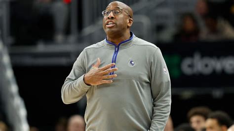 Kings Coach Mike Brown Agrees To Three Year Extension Despite Rumors Of