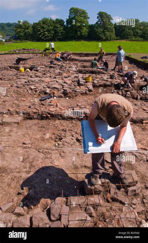 Archaeologist Dig Hi Res Stock Photography And Images Alamy