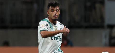 Palmeiras perde Gabriel Menino para jogo contra o Botafogo mas terá