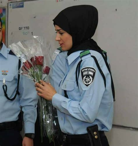 Israeli policewoman : r/pics