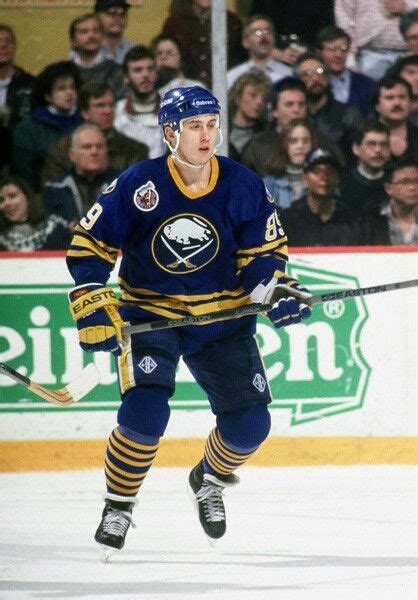 Alexander Mogilny | Buffalo Sabres | NHL | Hockey | Sport hockey, Hockey, Buffalo sabres