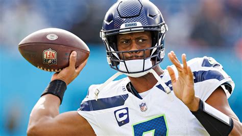 Seahawks Geno Smith Has Simple Message For Russell Wilson After