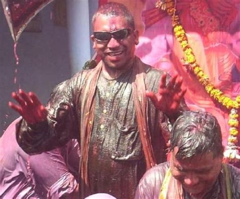 Holi 2023 गोरखपुर में अनोखी परंपरा भस्म लगाकर होती है होली की शुरुआत