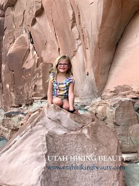 Potash Road Petroglyphs And Dinosaur Tracks Utah Hiking Beauty