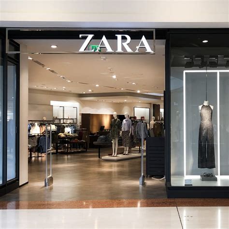 Vicenza Enni Raccattapalle Mezze Nude A Bordo Campo Scoppia La Polemica