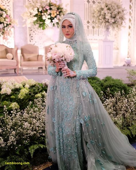 Gaun Sederhana Pengantin Berhijab Beautiful 13 Inspirasi Gaun Pengantin Melayu Untukmu Yang