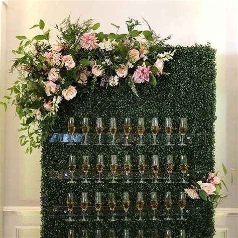 Wedding Champagne Walls Are So Pretty I Want To Set One Up In My